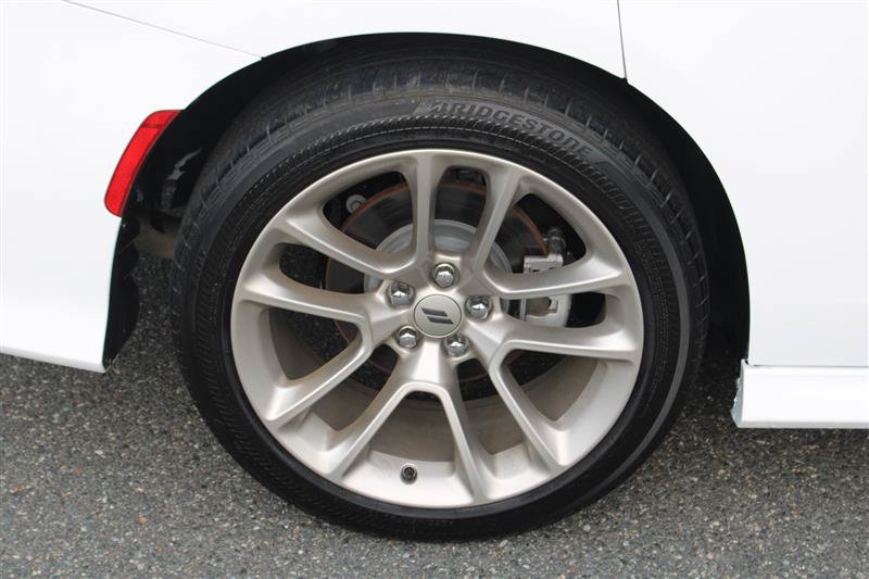 Used 2023 Dodge Charger R/T w/ Plus Group RWD image 9