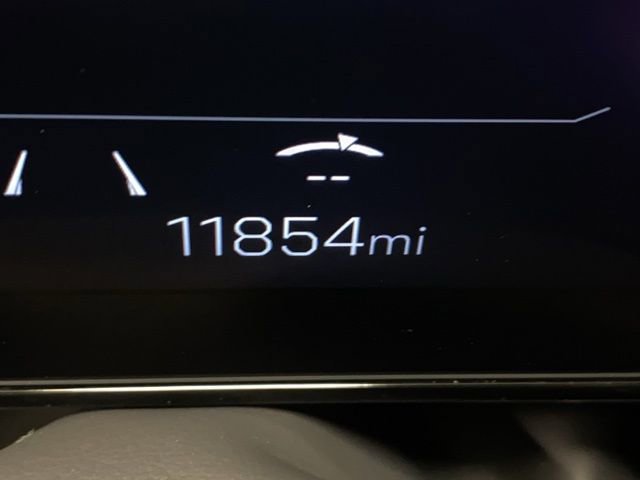 Used 2025 GMC Yukon Denali Ultimate w/ LPO, Floor Liner Package image 18