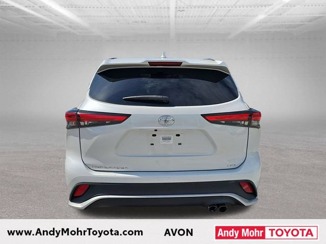 Used 2023 Toyota Highlander XSE FWD image 6