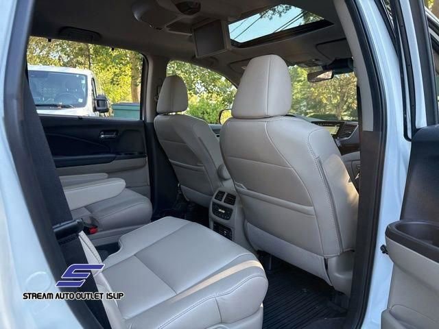 Used 2022 Honda Pilot Touring image 21
