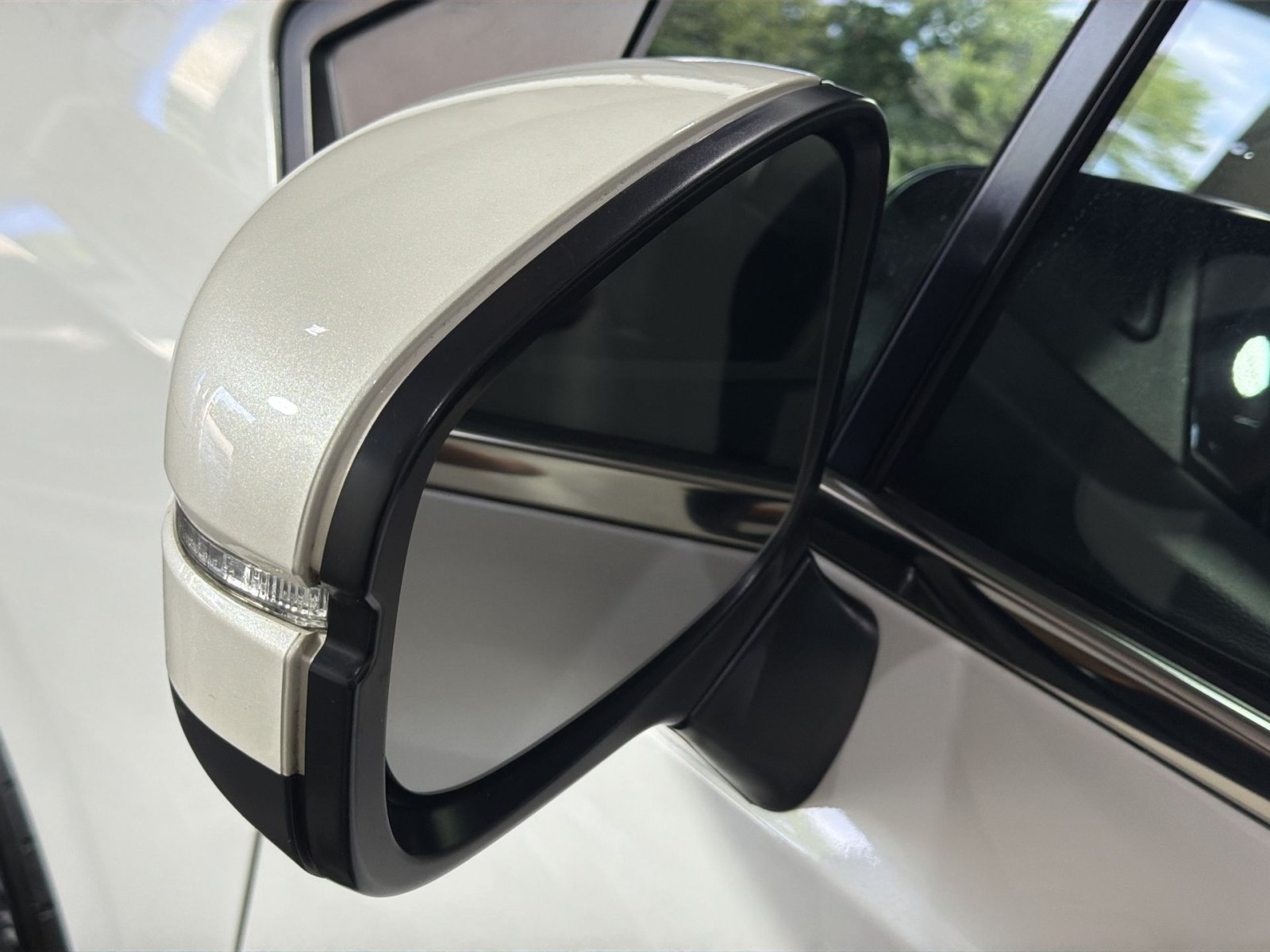 Used 2023 Honda Odyssey Touring image 14