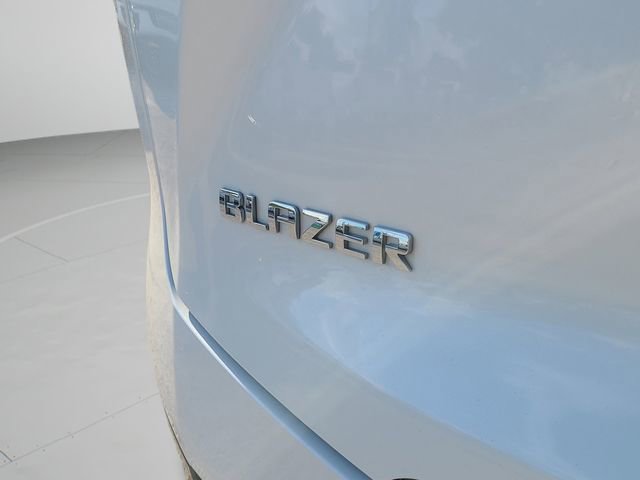 Used 2024 Chevrolet Blazer Premier FWD image 5