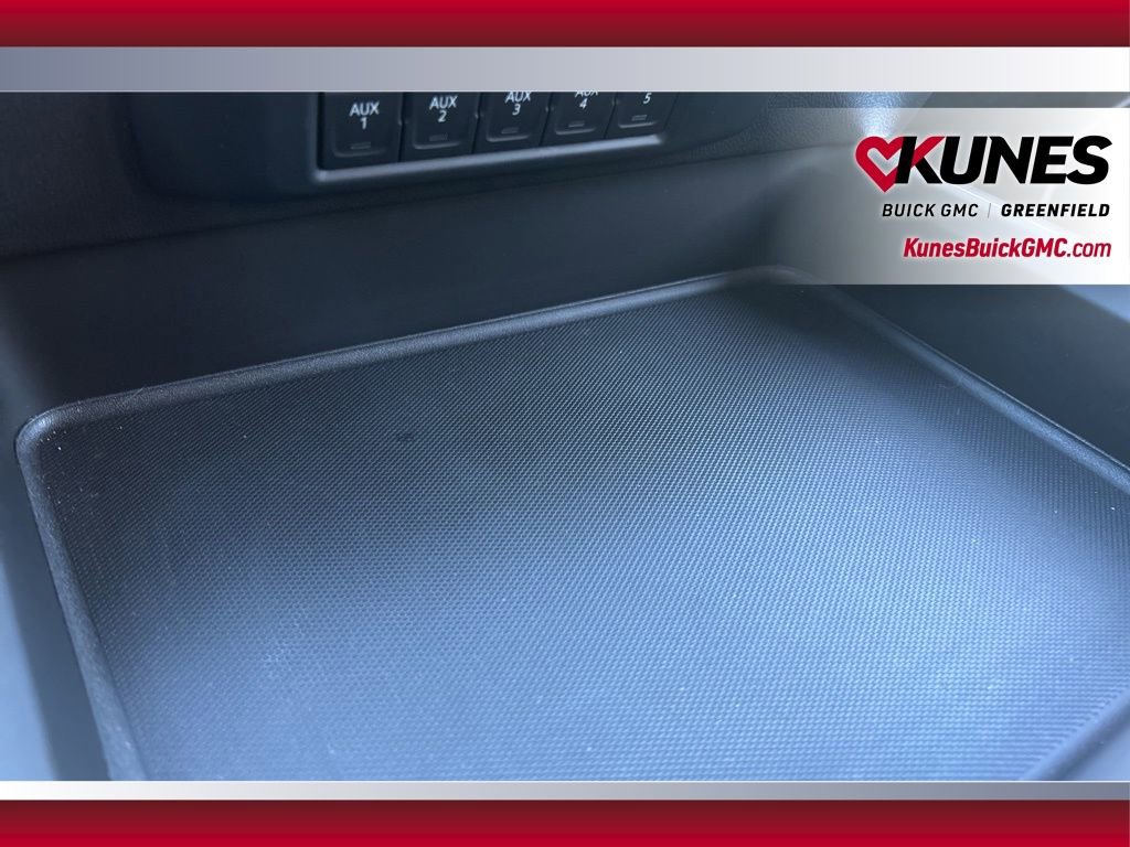 Used 2025 GMC Sierra 2500 SLT w/ SLT Premium Package image 34