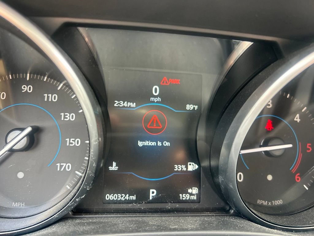 Used 2017 Jaguar XE Premium AWD/4WD image 4