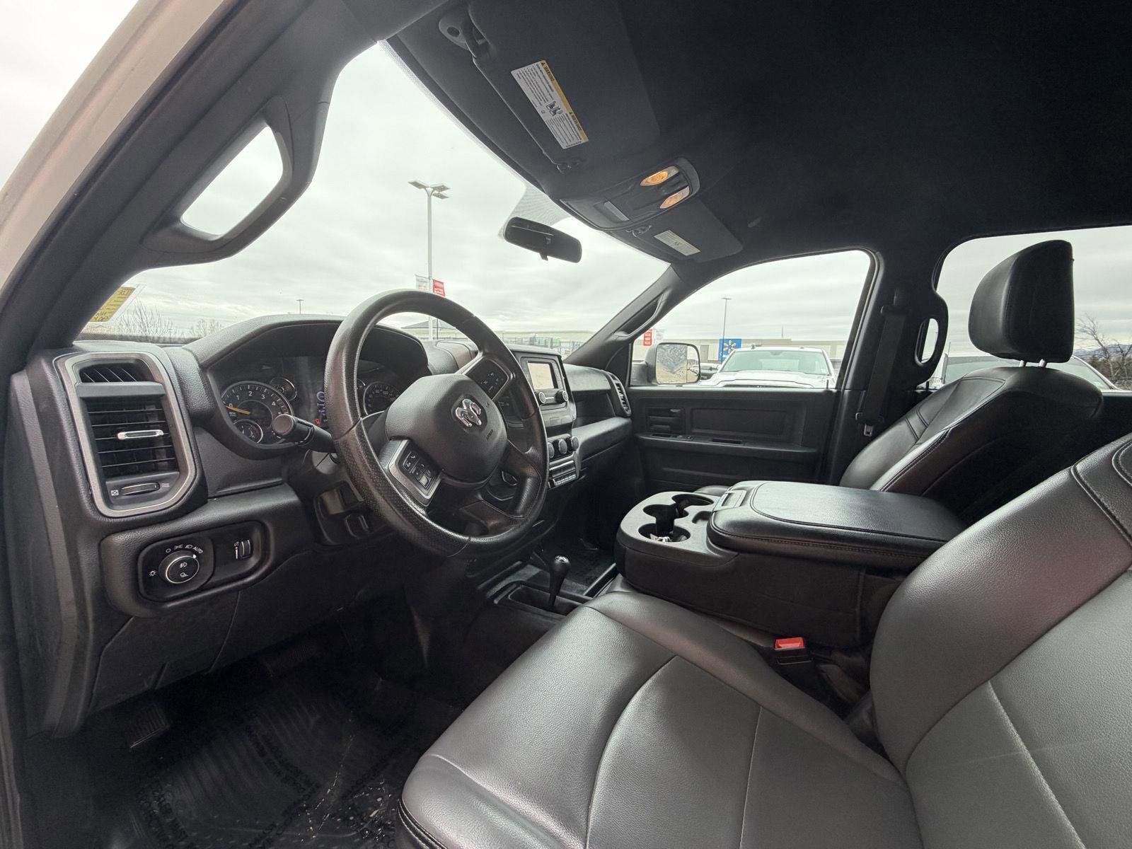 Used 2022 RAM 3500 Tradesman w/ Chrome Appearance Group image 11