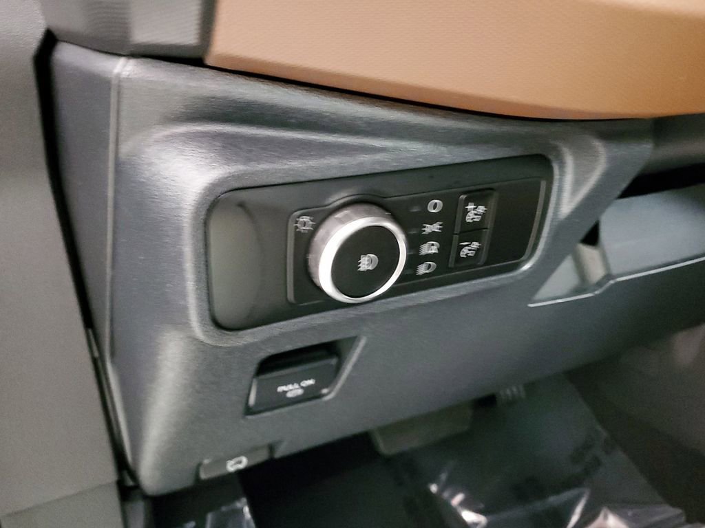 Used 2024 Ford Bronco Outer Banks image 14