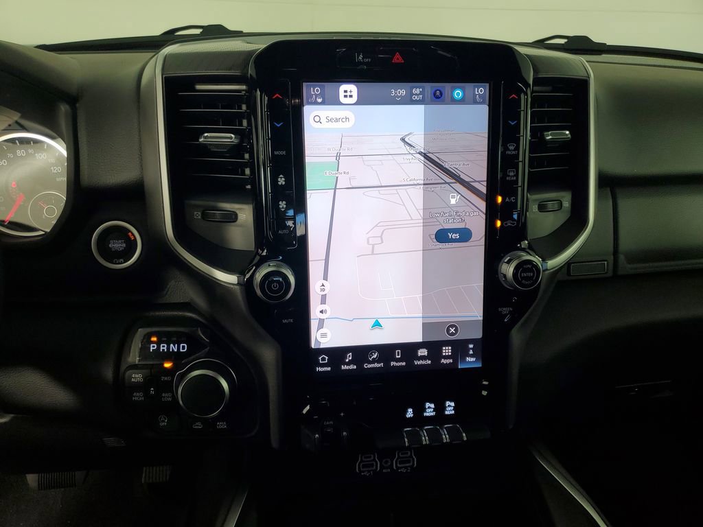 New 2026 RAM 1500 4x4 Crew Cab image 16