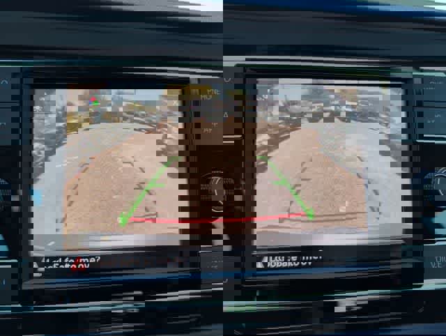 Used 2023 Volkswagen Jetta SE image 29