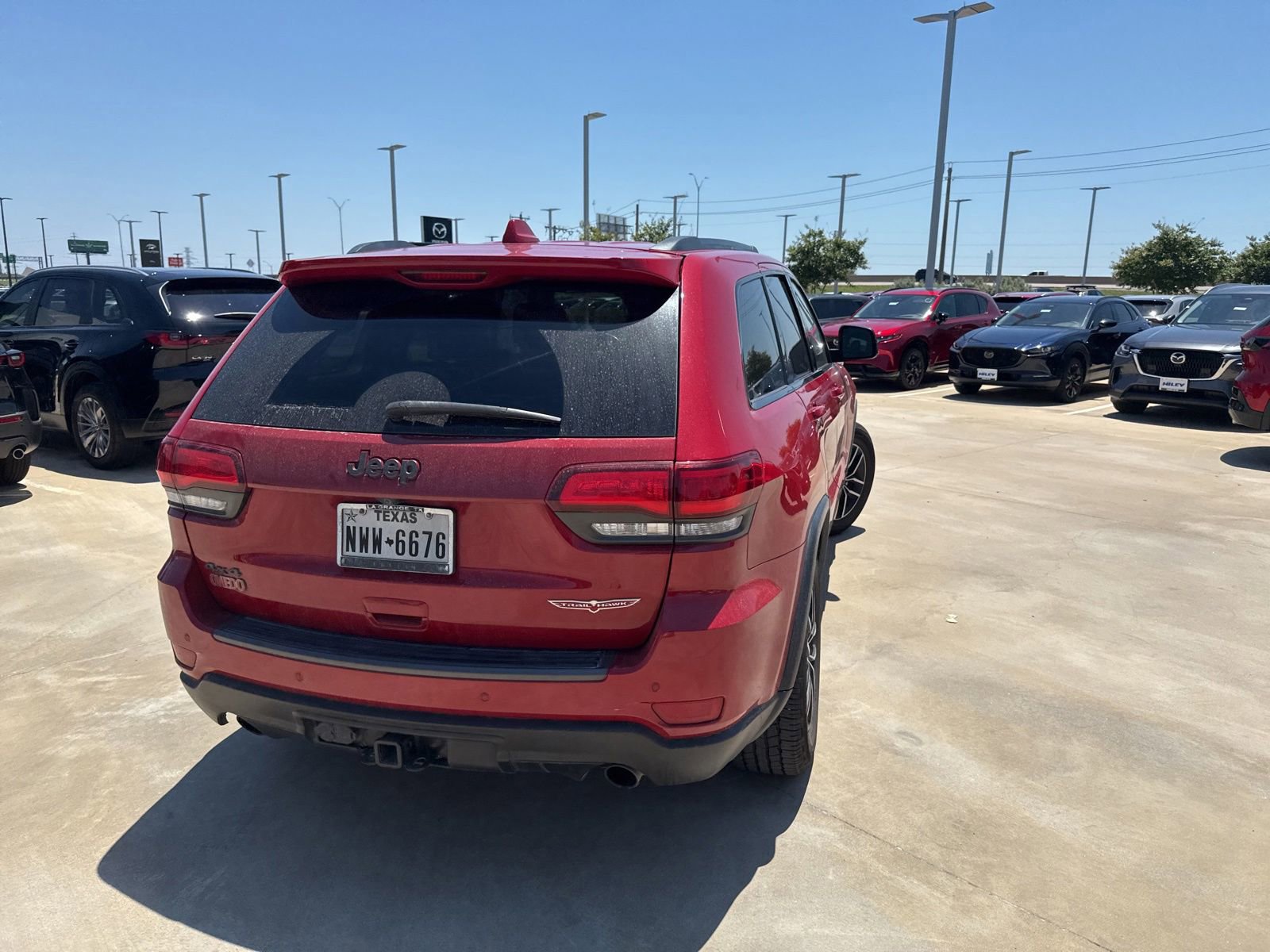 Used 2021 Jeep Grand Cherokee Trailhawk AWD/4WD image 12