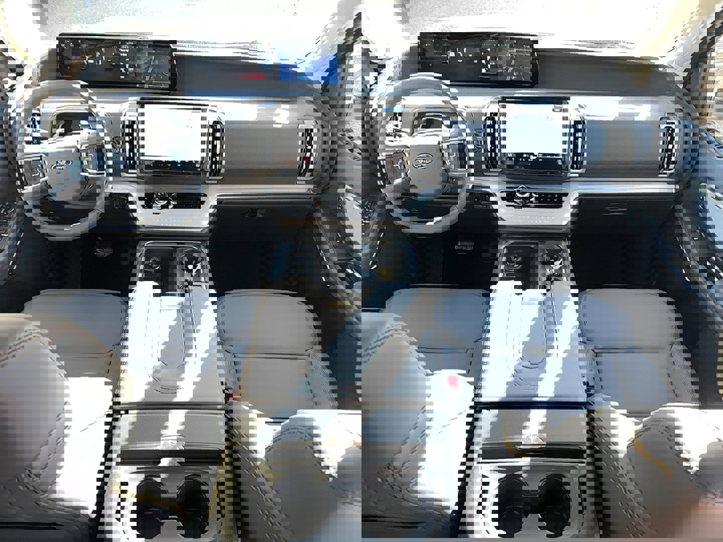 New 2025 Ford Expedition Active image 10