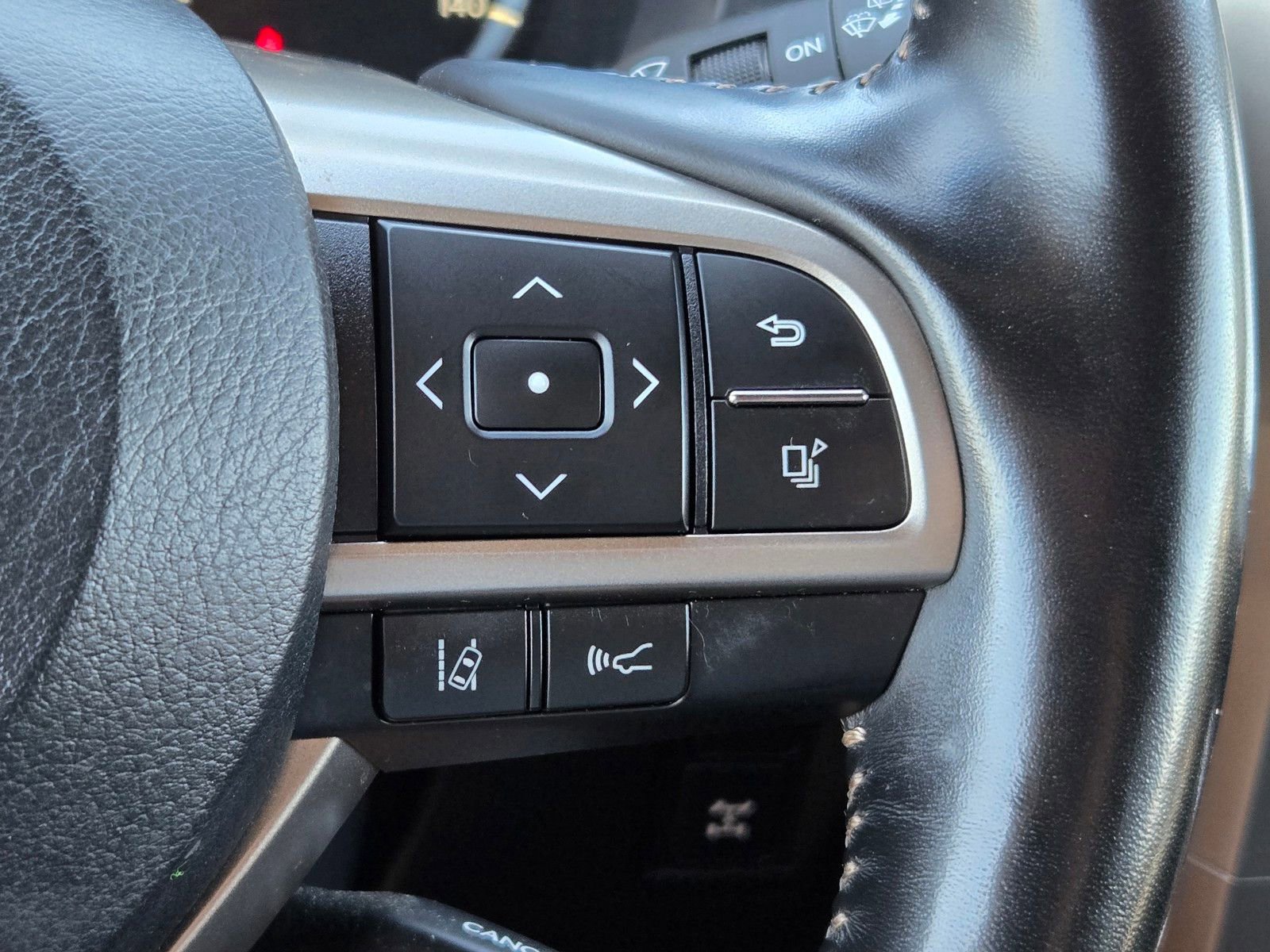 Used 2021 Lexus GX 460 Premium w/ Accessory Package AWD/4WD image 31