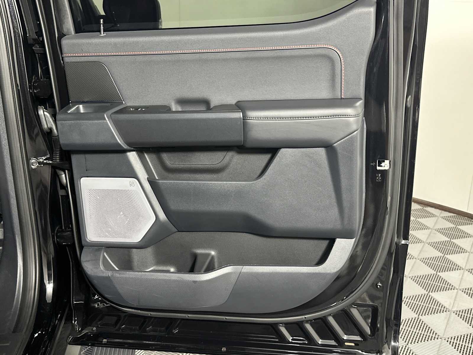 Used 2025 Ford F150 Raptor AWD/4WD image 23