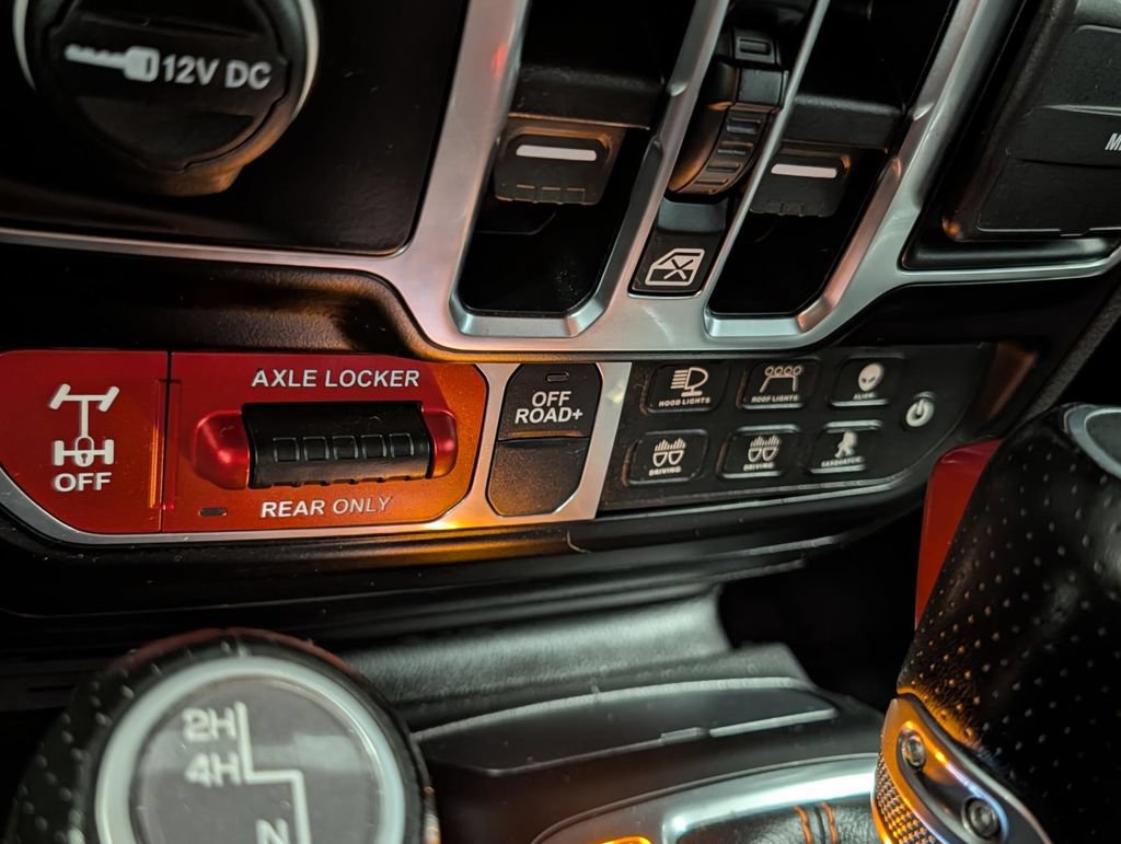 Used 2023 Jeep Gladiator Mojave AWD/4WD image 53
