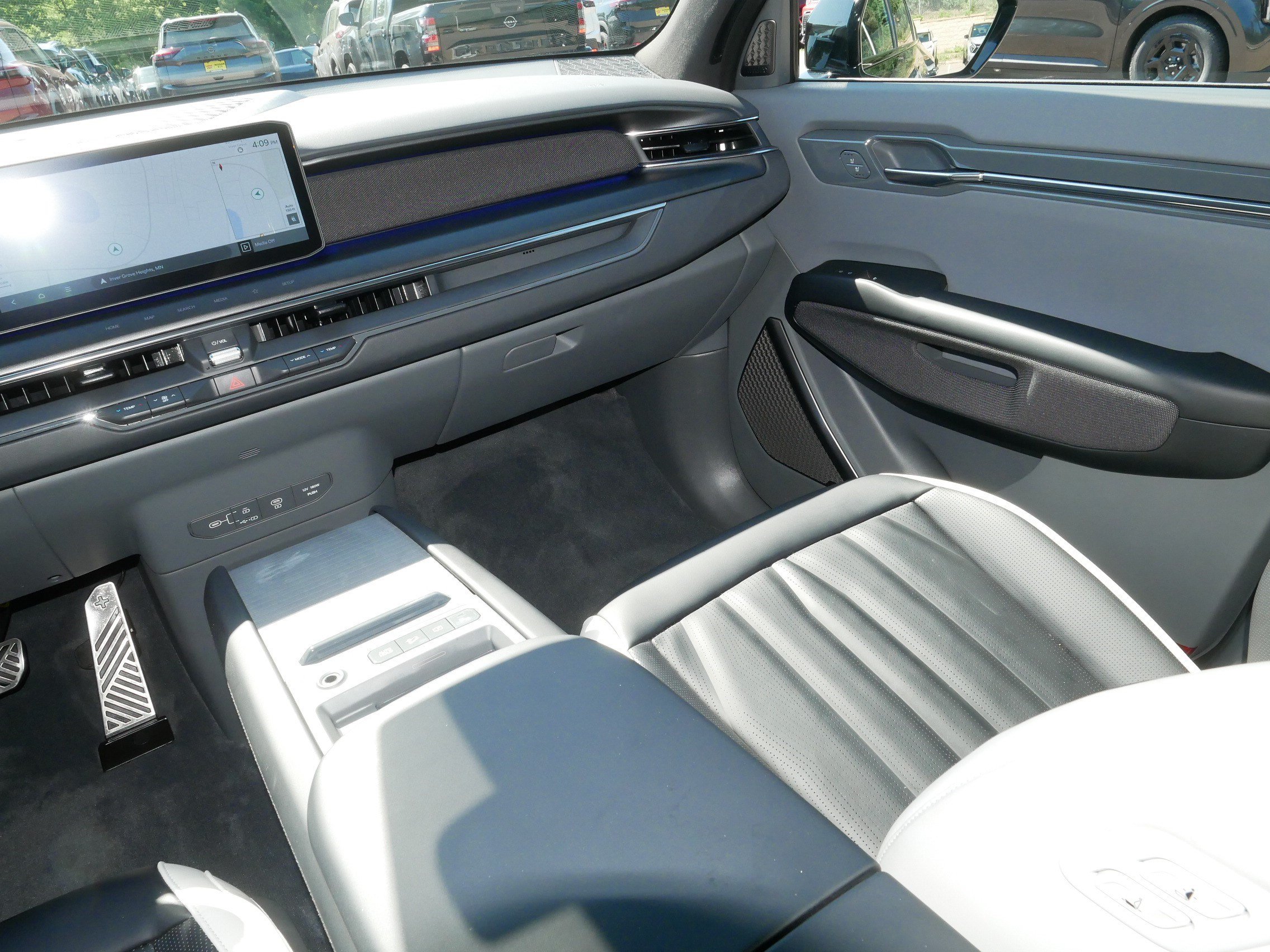 Certified 2024 Kia EV9 GT-Line AWD/4WD image 11