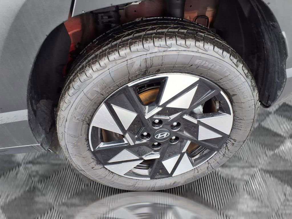 Used 2025 Hyundai Kona SEL image 20