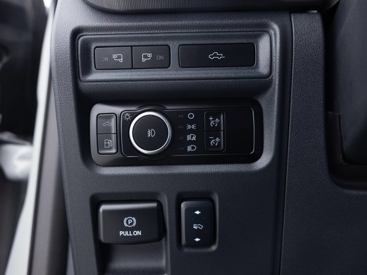 Used 2024 Ford F150 Lariat w/ Bed Utility Package AWD/4WD image 42