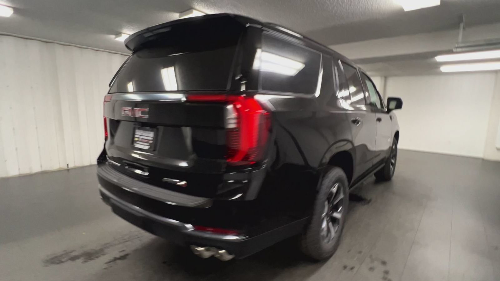 New 2026 GMC Yukon AT4 w/ AT4 Premium Package AWD/4WD image 28
