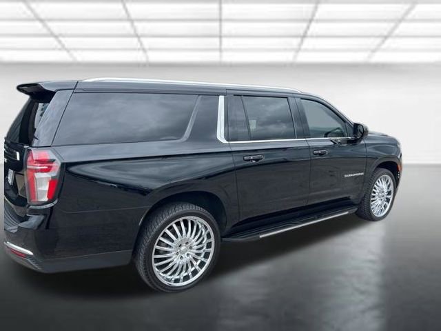 Used 2023 Chevrolet Suburban LS image 4