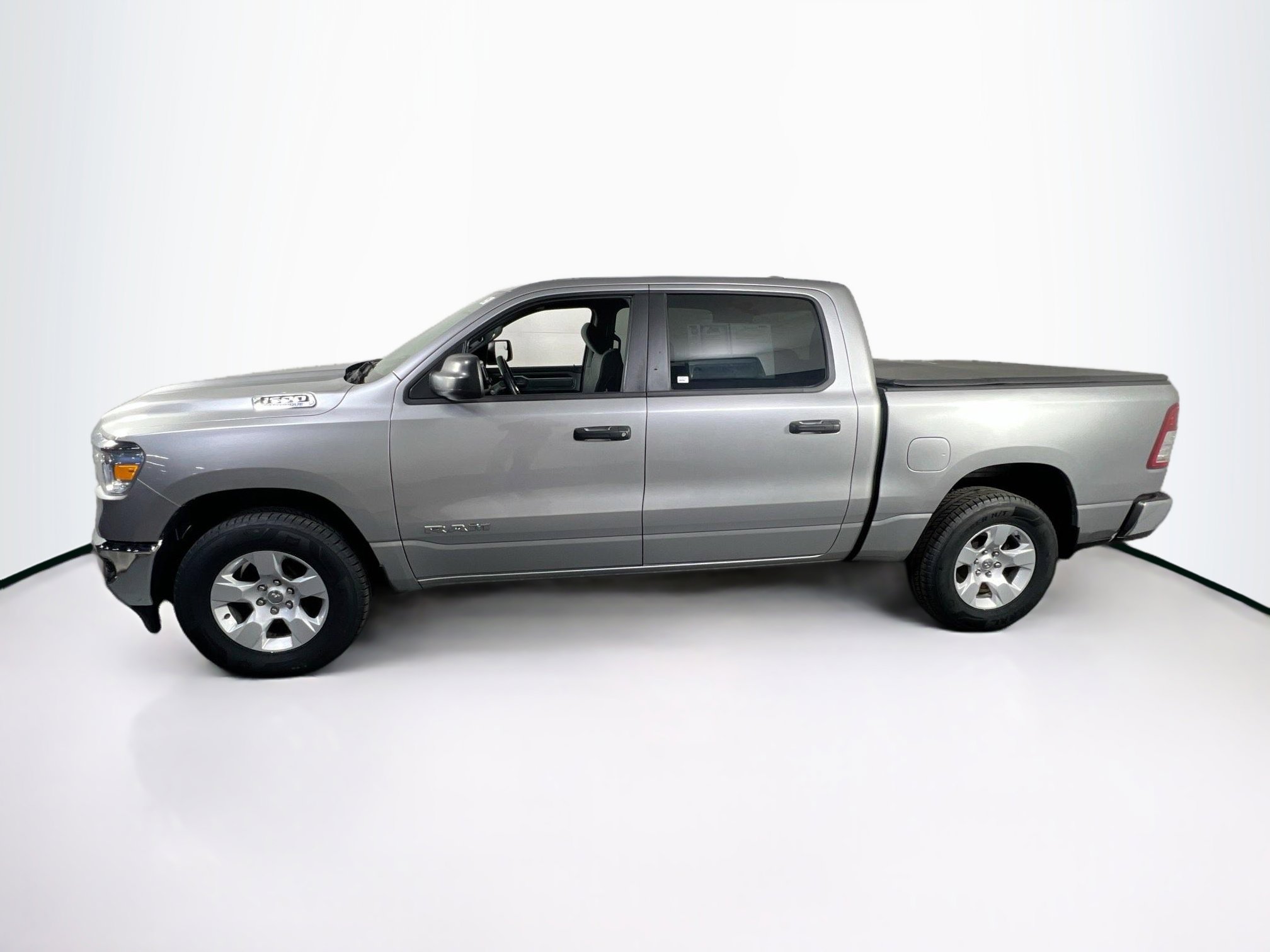 Used 2023 RAM 1500 Lone Star AWD/4WD image 8