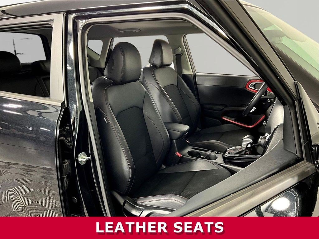 Used 2023 Kia Soul GT-Line w/ GT-Line Technology Package FWD image 28