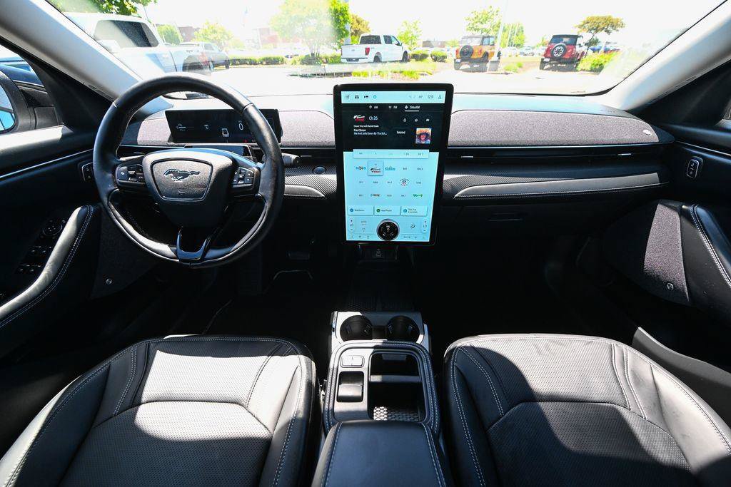 Certified 2025 Ford Mustang Mach-E Premium AWD/4WD image 30