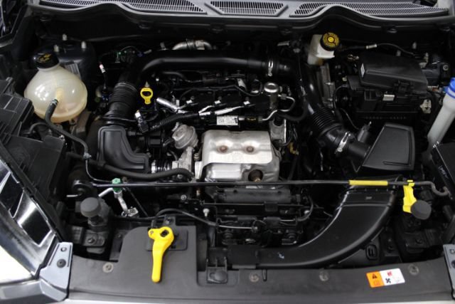Used 2018 Ford EcoSport SE FWD image 24
