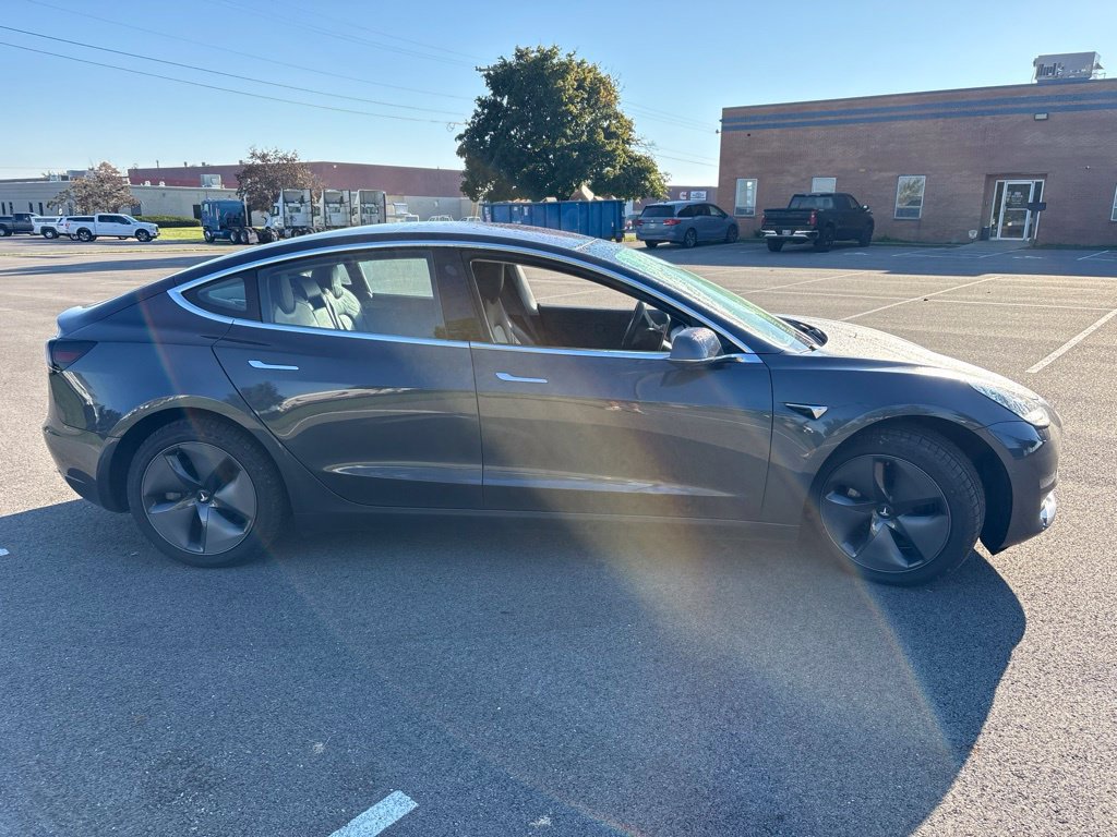 Used 2018 Tesla Model 3 Long Range AWD/4WD image 10