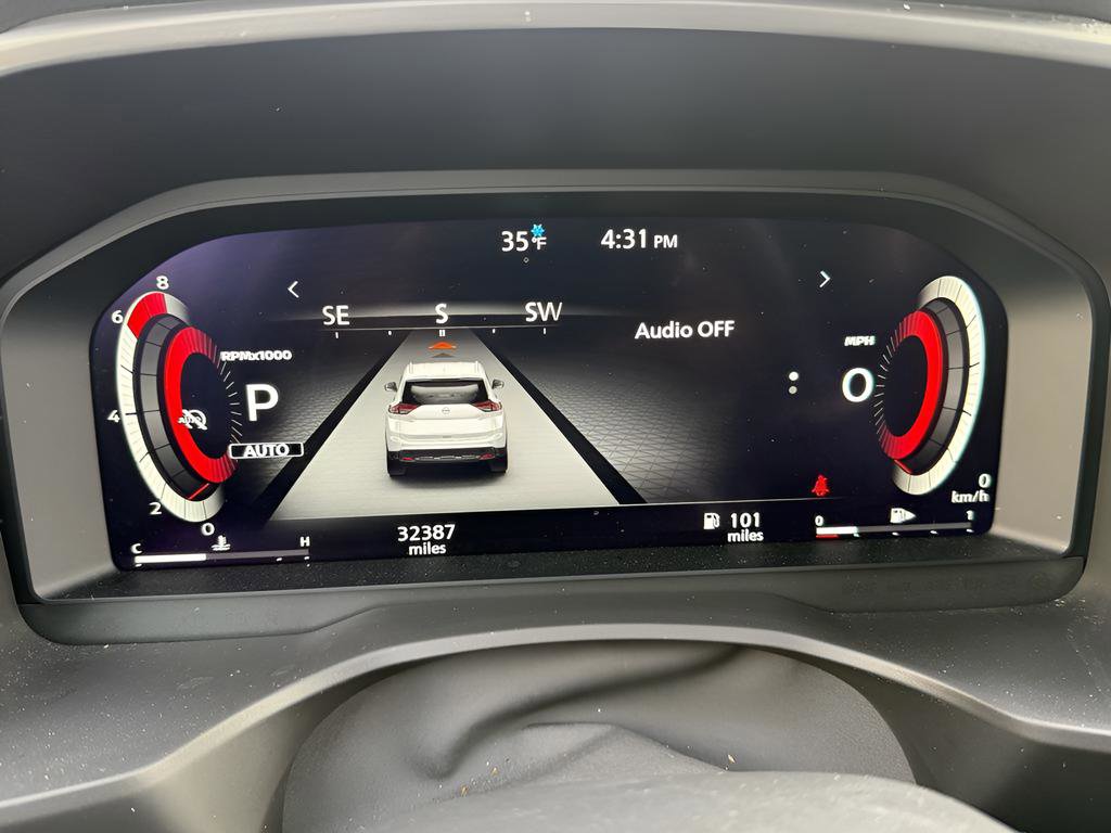 Certified 2025 Nissan Rogue SL image 23