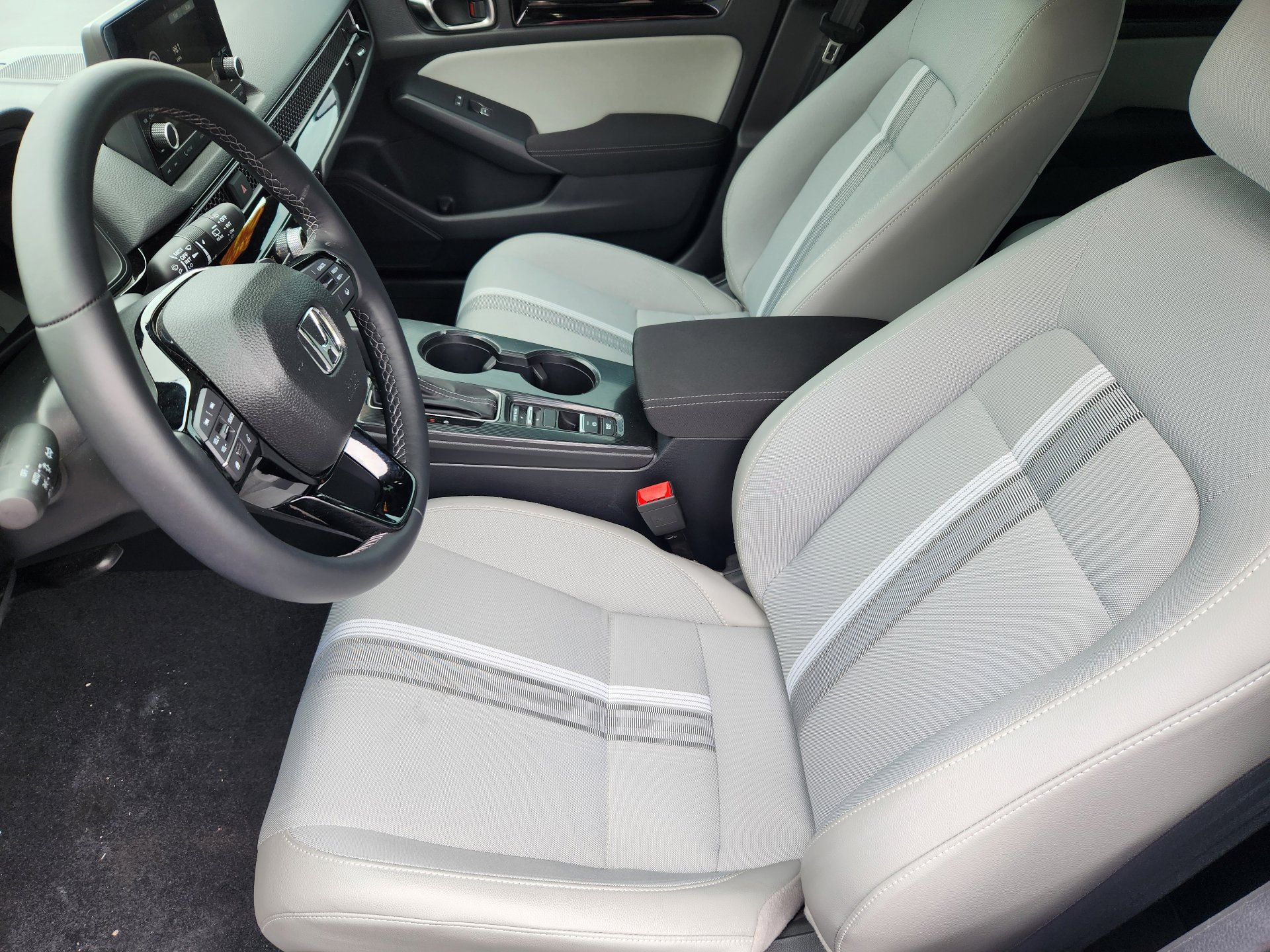 Used 2025 Honda Civic Sport image 10