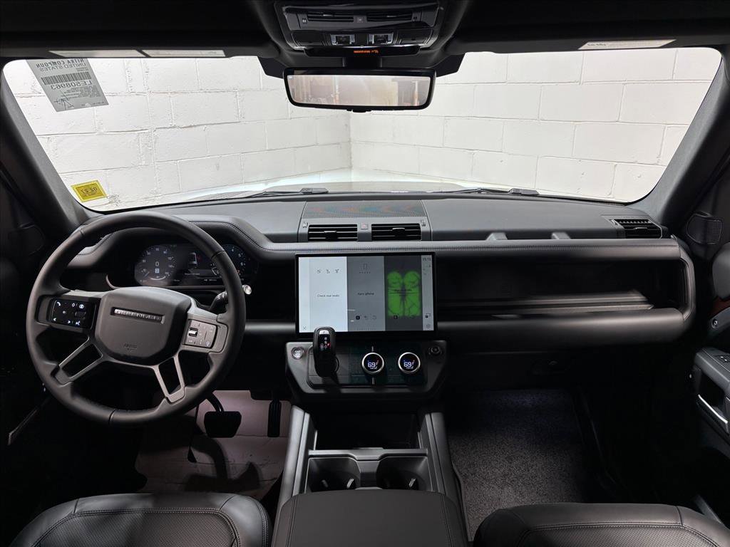 New 2026 Land Rover Defender 130 X-Dynamic SE AWD/4WD image 35