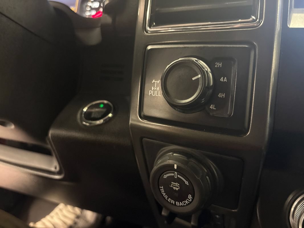 Used 2020 Ford F150 Lariat w/ Equipment Group 502A Luxury AWD/4WD image 28