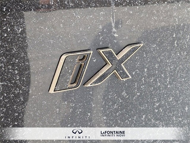 Used 2023 BMW iX M60 w/ Executive Package image 10