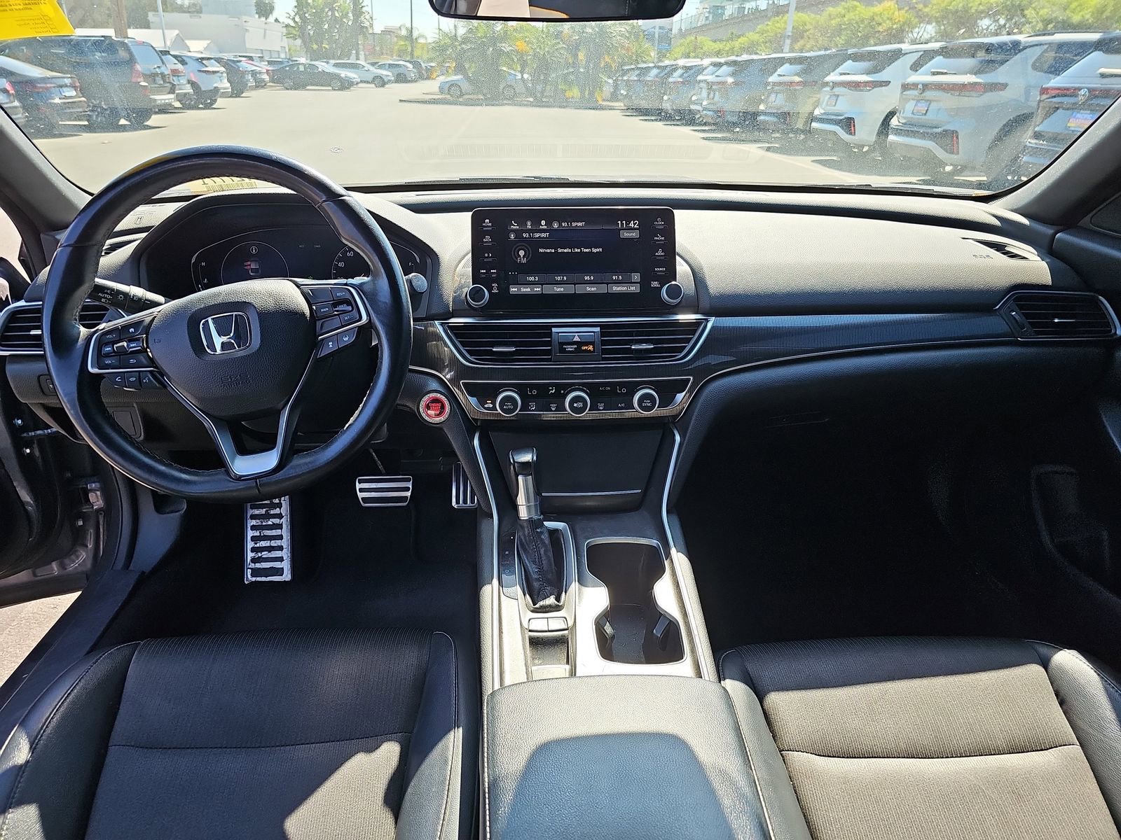 Used 2018 Honda Accord Sport image 12