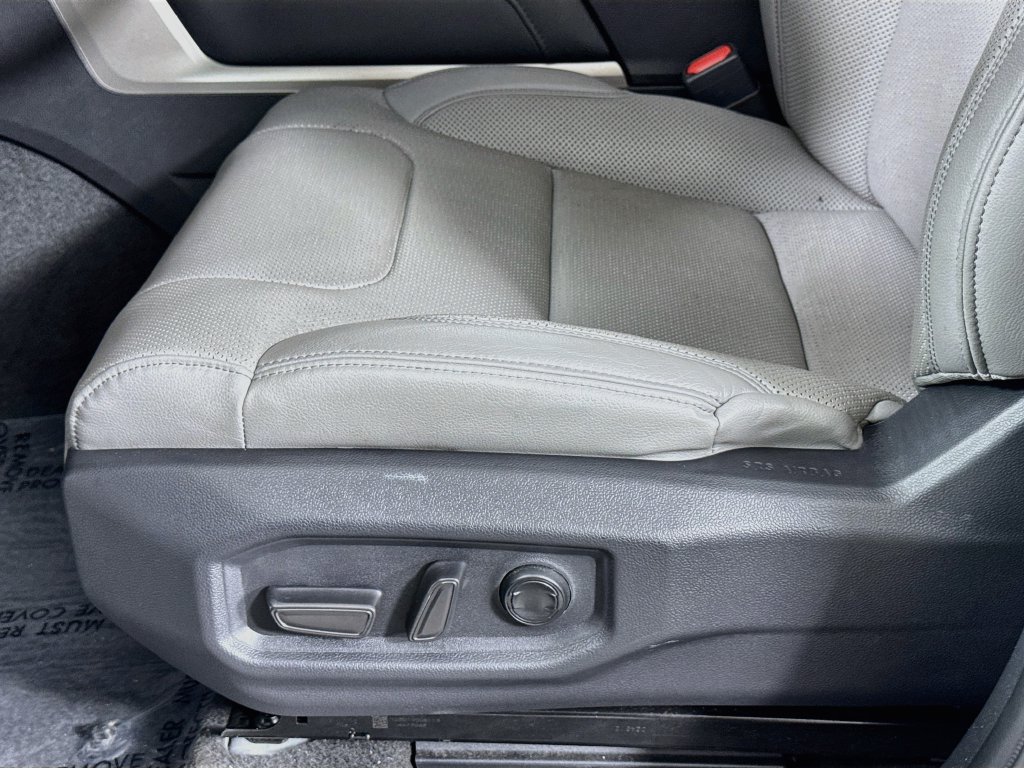 Used 2023 Toyota Tundra Limited AWD/4WD image 24
