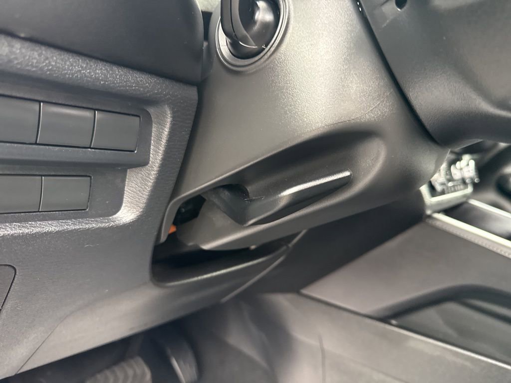 Used 2024 Mitsubishi Outlander ES image 15