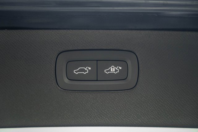 New 2026 Volvo XC90 B6 Plus image 10