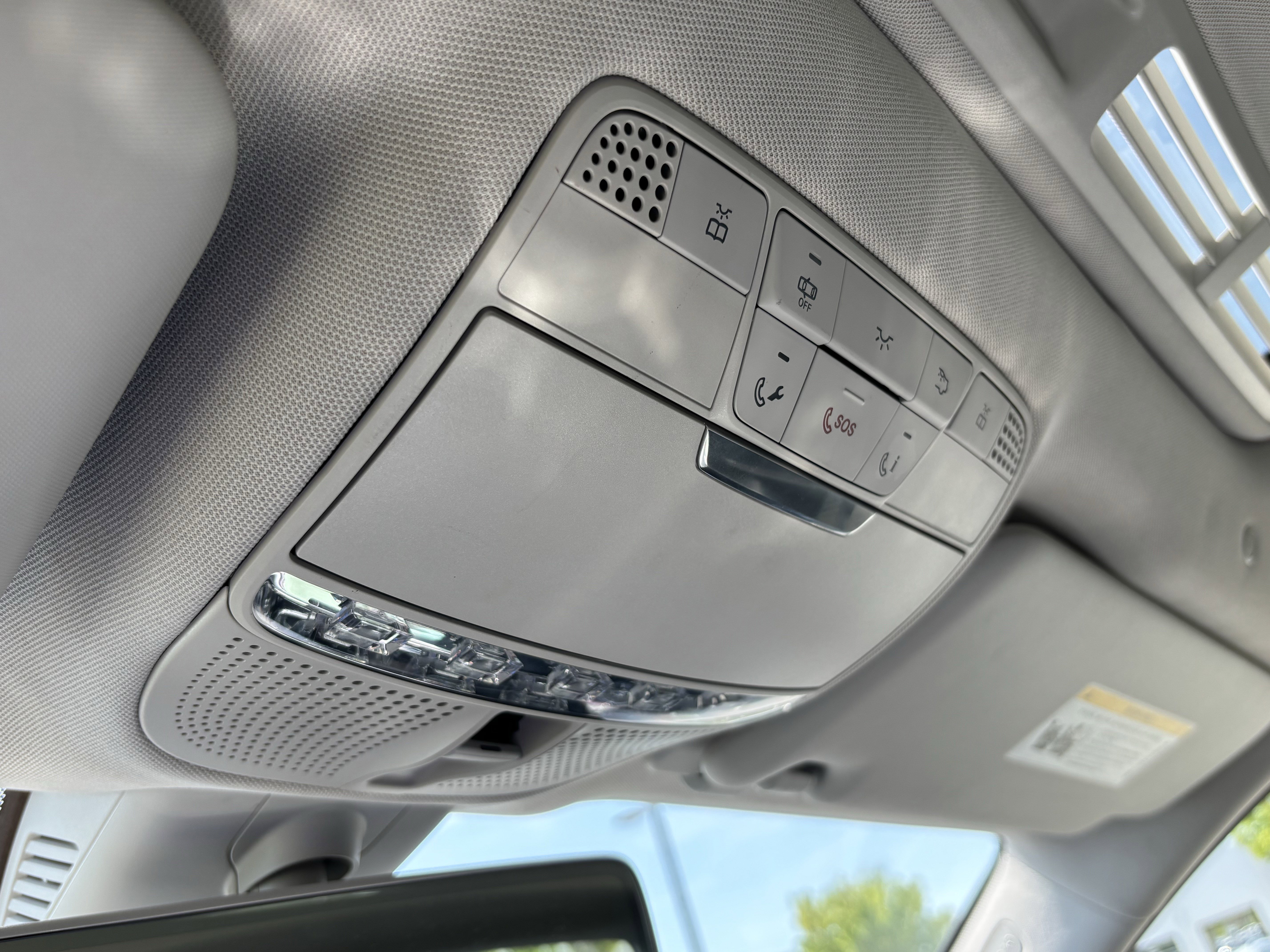 Used 2018 Mercedes-Benz E 300 image 28