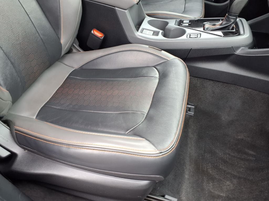 Used 2024 Subaru Crosstrek 2.5i Limited AWD/4WD image 18