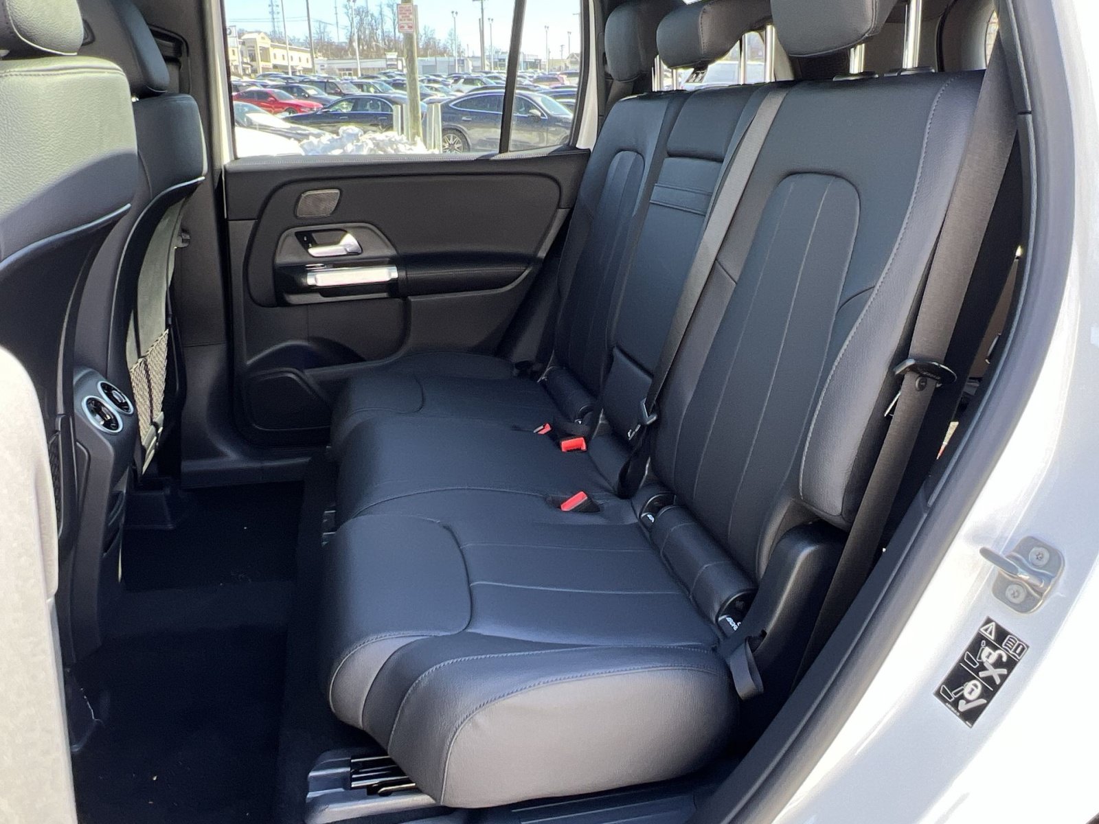 Used 2026 Mercedes-Benz GLB 250 4MATIC image 22
