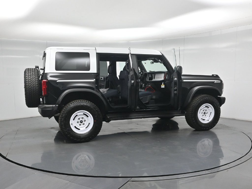 New 2026 Ford Bronco Heritage Edition AWD/4WD image 3