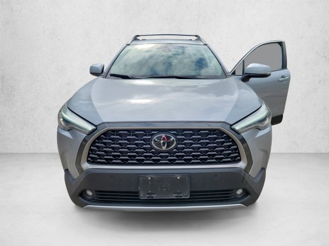 Used 2022 Toyota Corolla Cross XLE AWD/4WD image 27