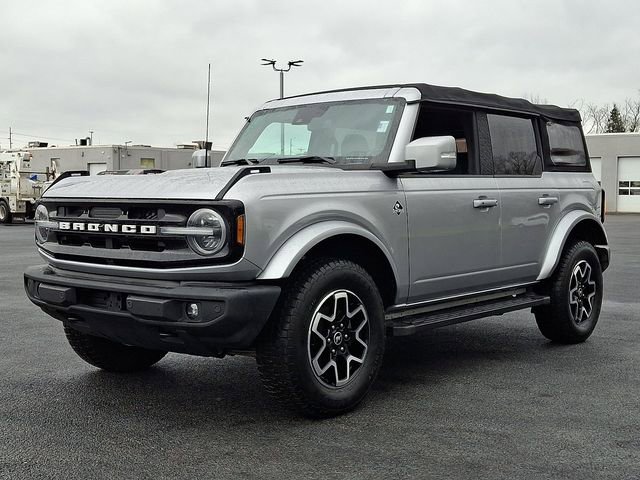 Used 2022 Ford Bronco Outer Banks image 6