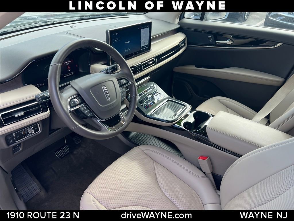 Used 2023 Lincoln Nautilus Reserve AWD/4WD image 12