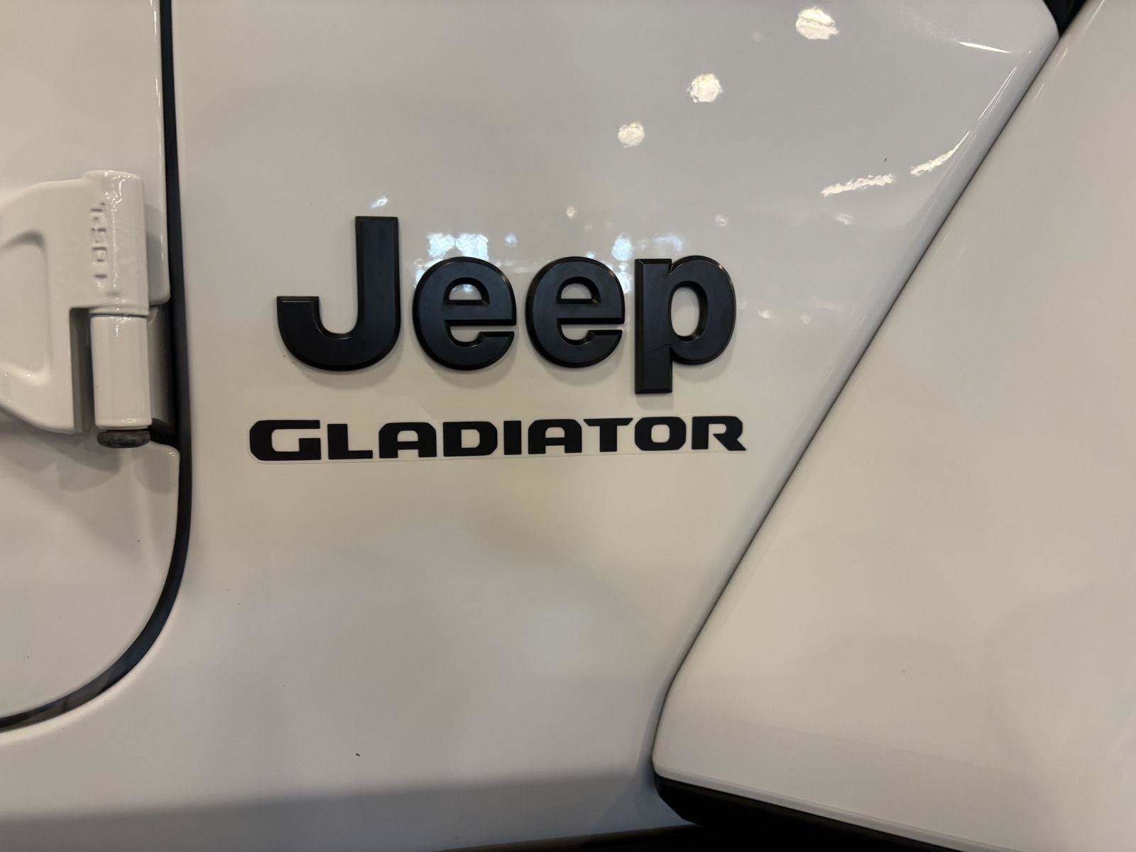 Used 2021 Jeep Gladiator Sport AWD/4WD image 10