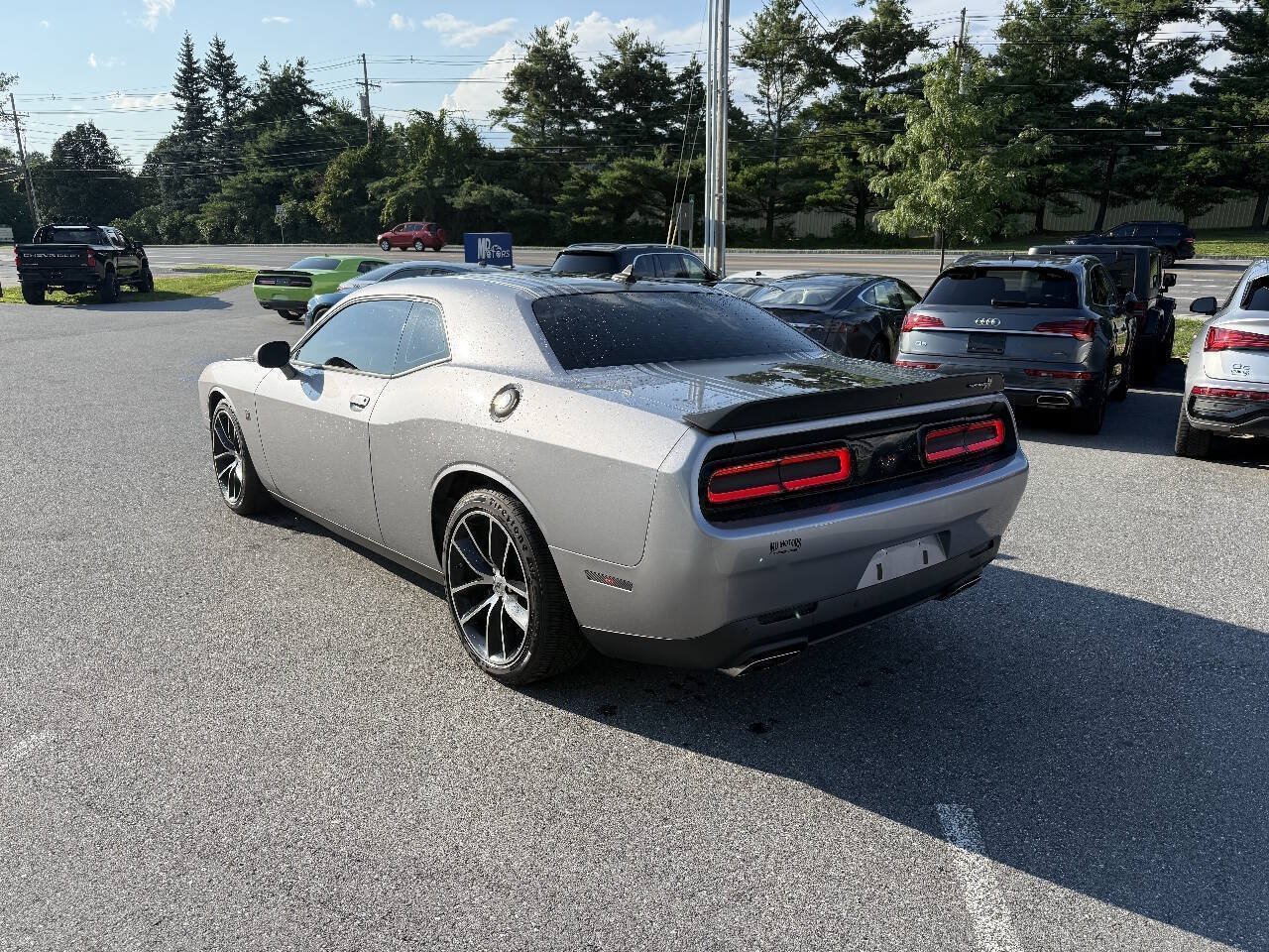 Used 2017 Dodge Challenger R/T Scat Pack RWD image 6