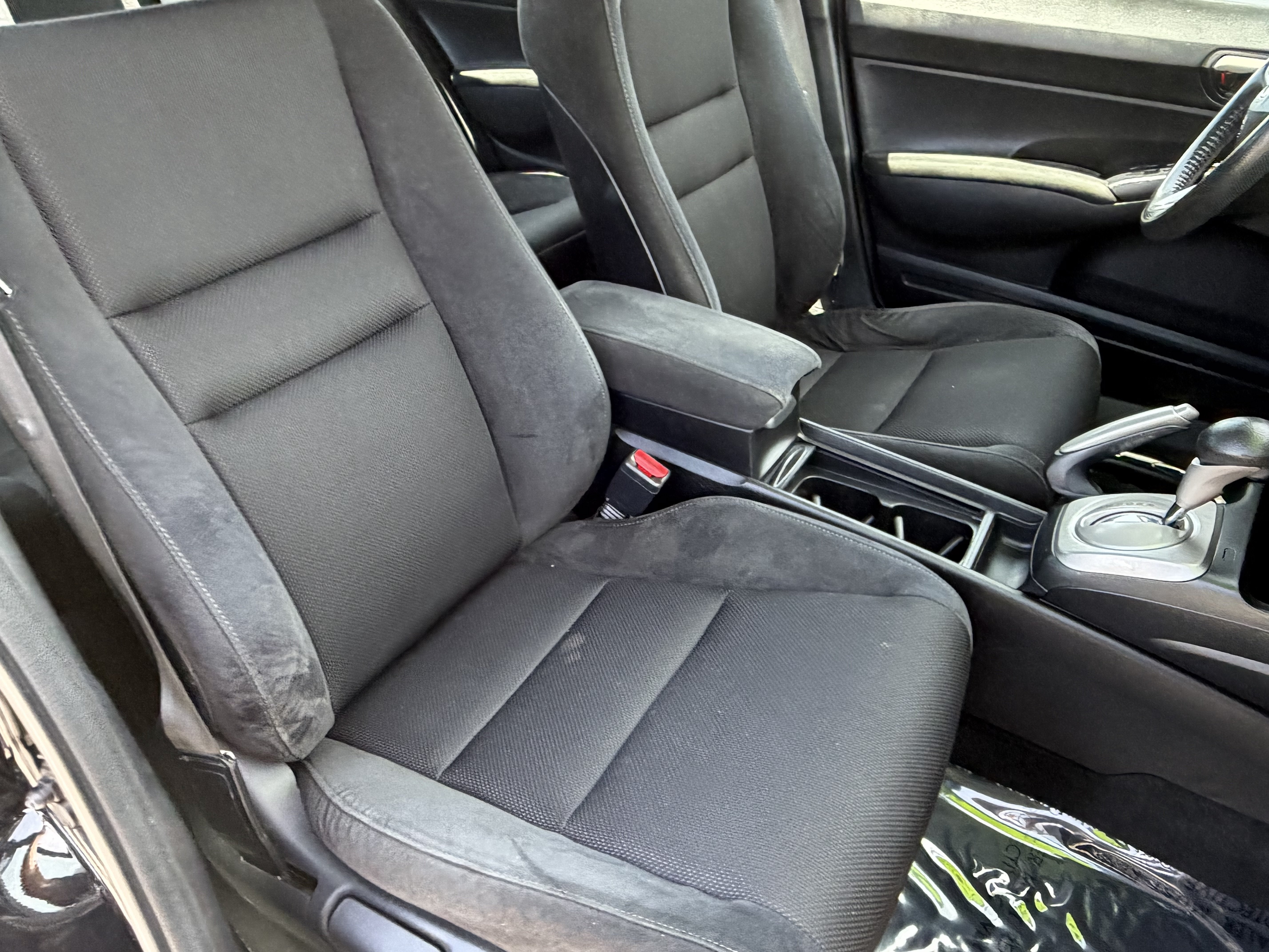 Used 2010 Honda Civic LX-S image 10