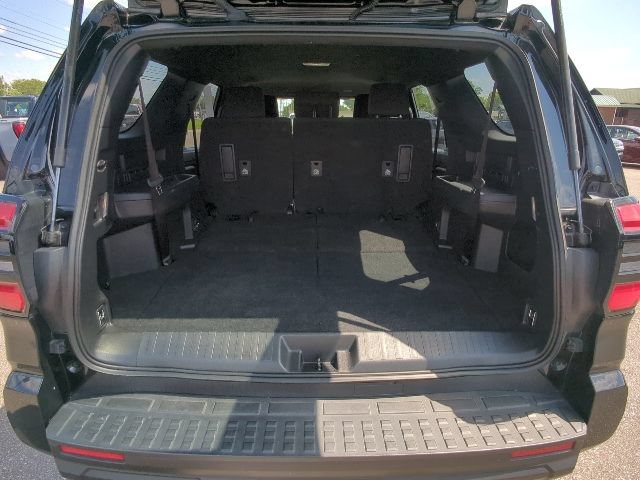 Used 2025 Toyota 4Runner SR5 AWD/4WD image 34