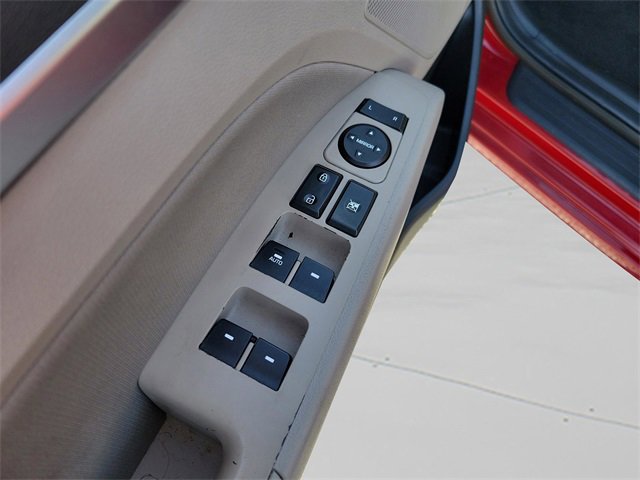 Used 2020 Hyundai Elantra Value Edition image 31