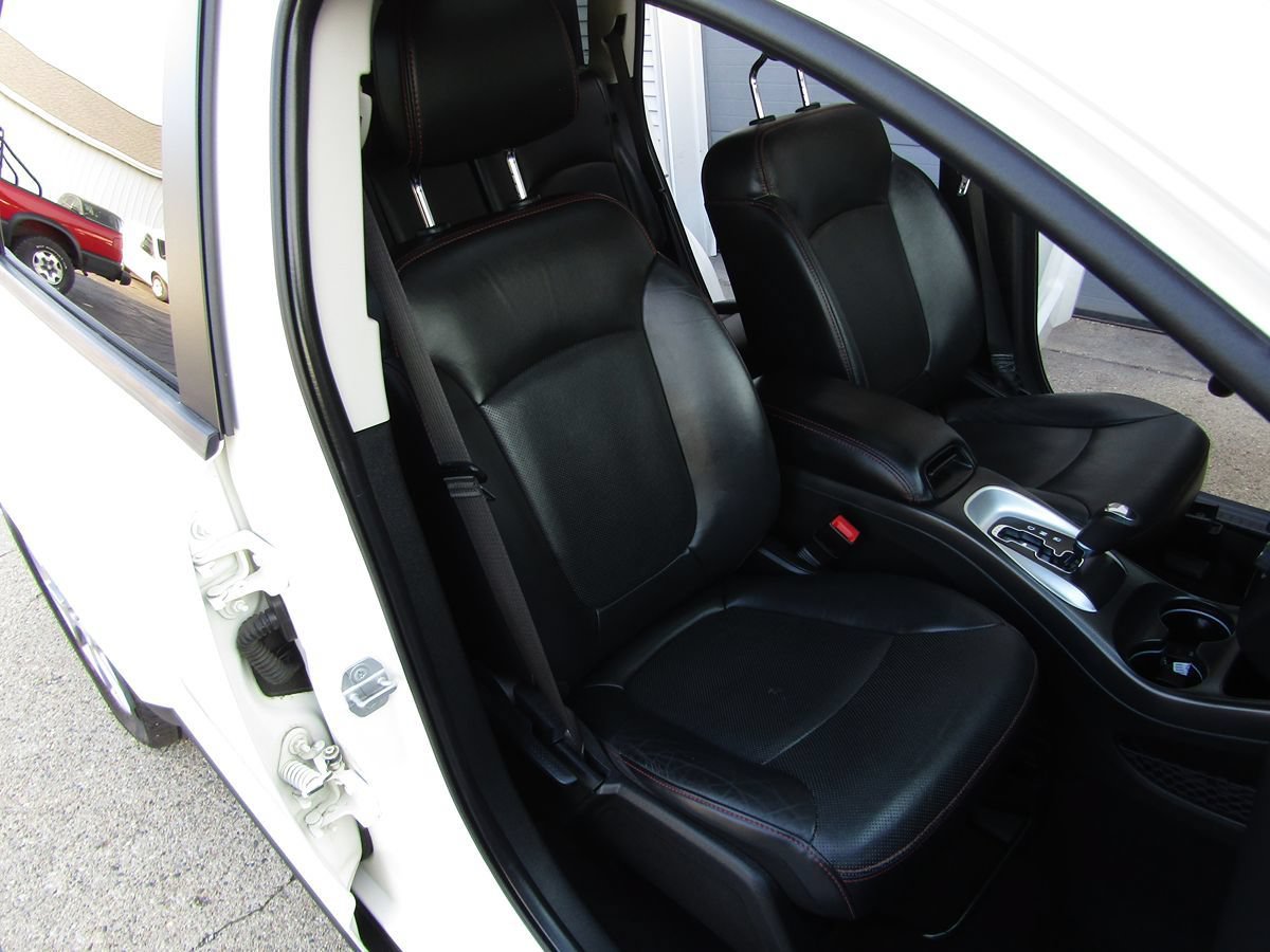 Used 2019 Dodge Journey GT w/ Nav & Sun Group AWD/4WD image 34