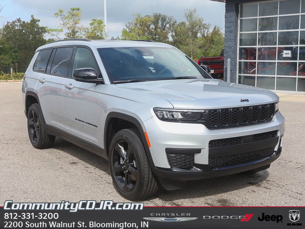 New 2025 Jeep Grand Cherokee L Altitude